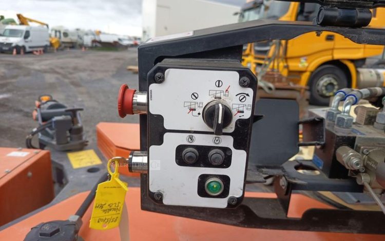 JLG X26JP  03654