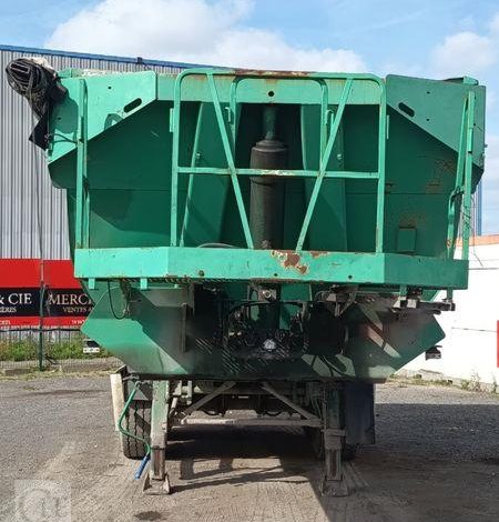 ROBUSTE KAISER SEMI REMORQUE BENNE BASCULANTE – 2 ESSIEUX –  PTAC : 33 TONNES – ANNEE 2004  568BKN59