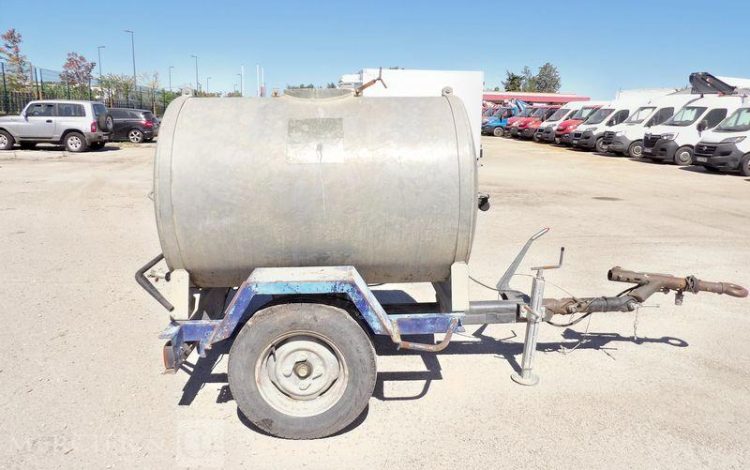 TONNE A EAU 1000 LITRES  7495WE84