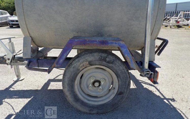 TONNE A EAU 1000 LITRES  7495WE84