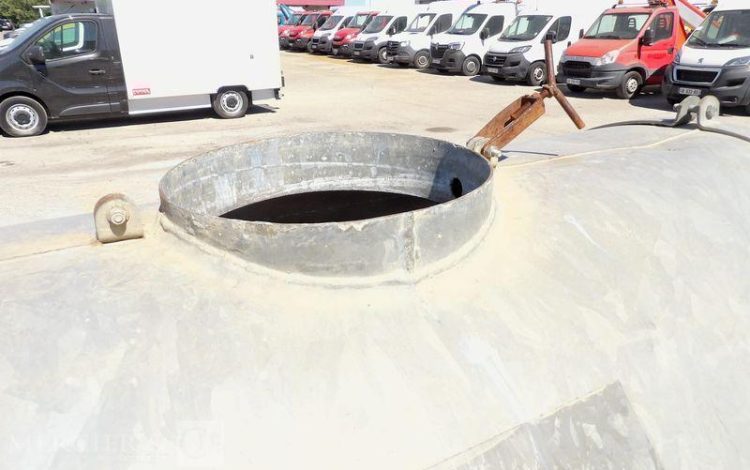 TONNE A EAU 1000 LITRES  7495WE84