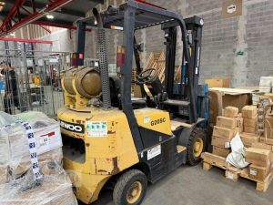 DAEWOO CHARIOT ELEVATEUR MAT FRONTAL GS20SC A GAZ AN2005 – EN DESIGNATION(83210)  800461