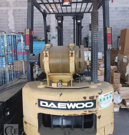 DAEWOO CHARIOT ELEVATEUR MAT FRONTAL GS20SC A GAZ AN2005 – EN DESIGNATION(83210)  800461