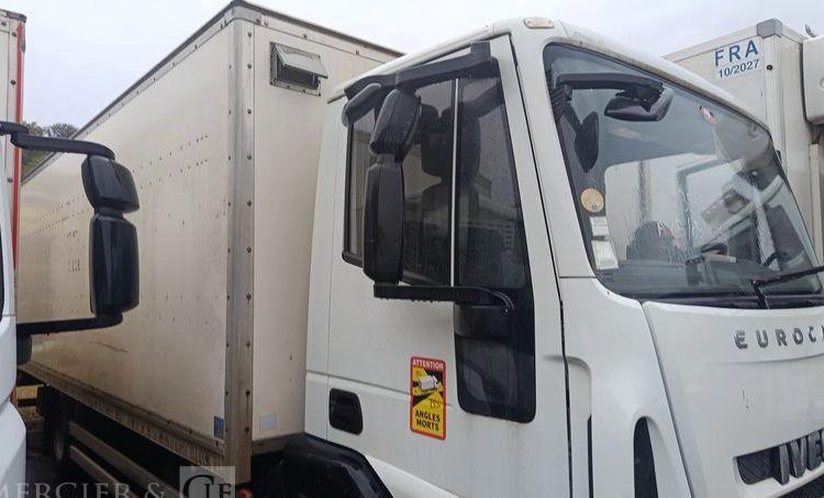 IVECO EUROCARGO 120E18 AVEC HAYON EN DESIGNATION – DIESEL – 167471 KMS BLANC BM-748-NC