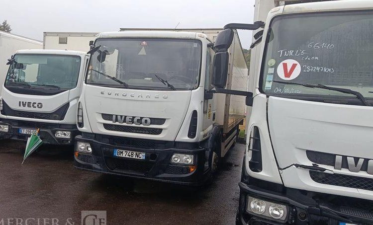 IVECO EUROCARGO 120E18 AVEC HAYON EN DESIGNATION – DIESEL – 167471 KMS BLANC BM-748-NC