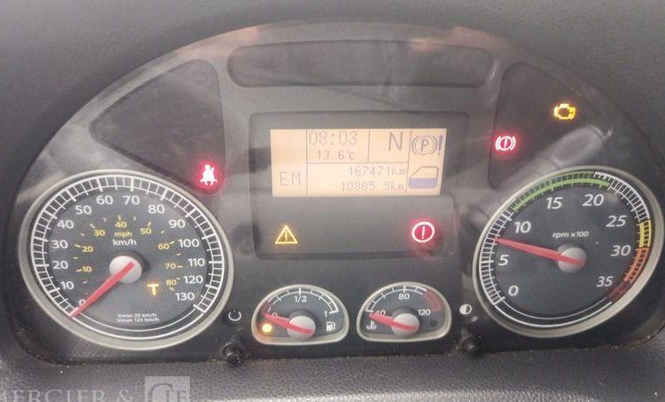 IVECO EUROCARGO 120E18 AVEC HAYON EN DESIGNATION – DIESEL – 167471 KMS BLANC BM-748-NC