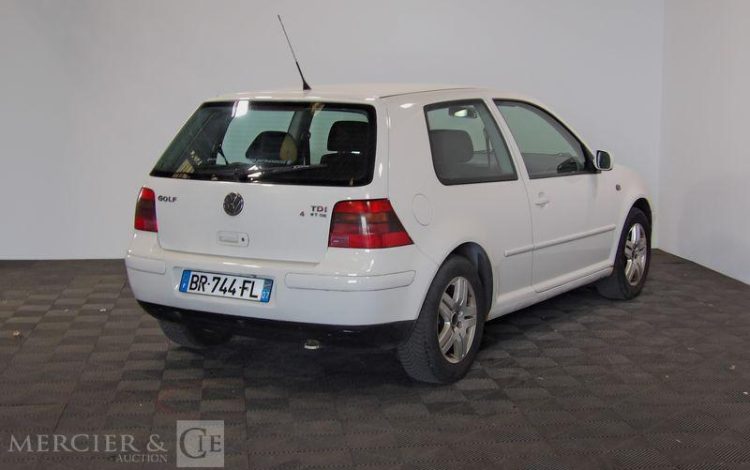 VOLKSWAGEN GOLF 1.9 TDI 130 4MOTION BLANC BR-744-FL