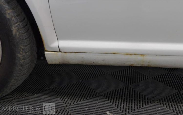 VOLKSWAGEN GOLF 1.9 TDI 130 4MOTION BLANC BR-744-FL