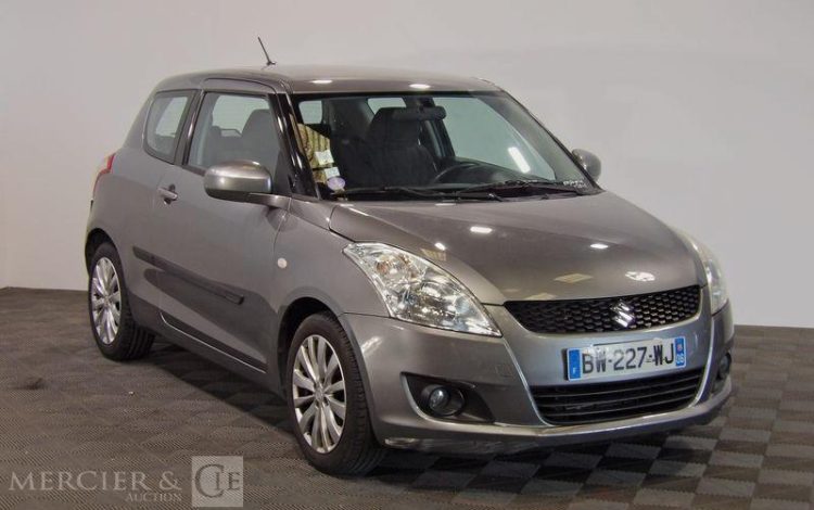 SUZUKI SWIFT 1.2 VVT 95CH GLX GRIS BW-227-WJ