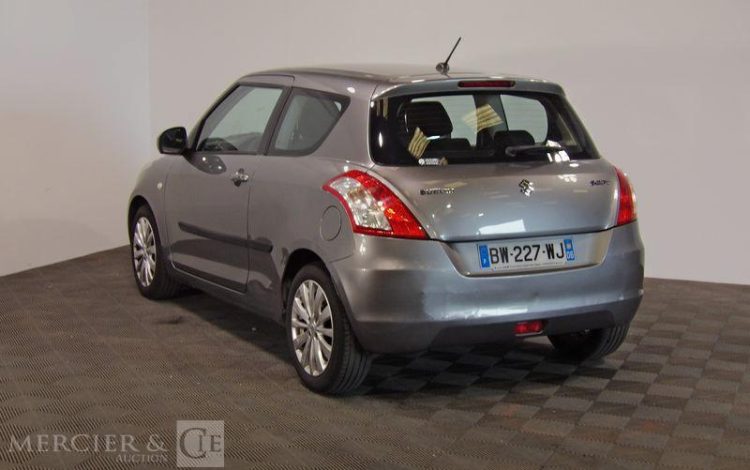 SUZUKI SWIFT 1.2 VVT 95CH GLX GRIS BW-227-WJ