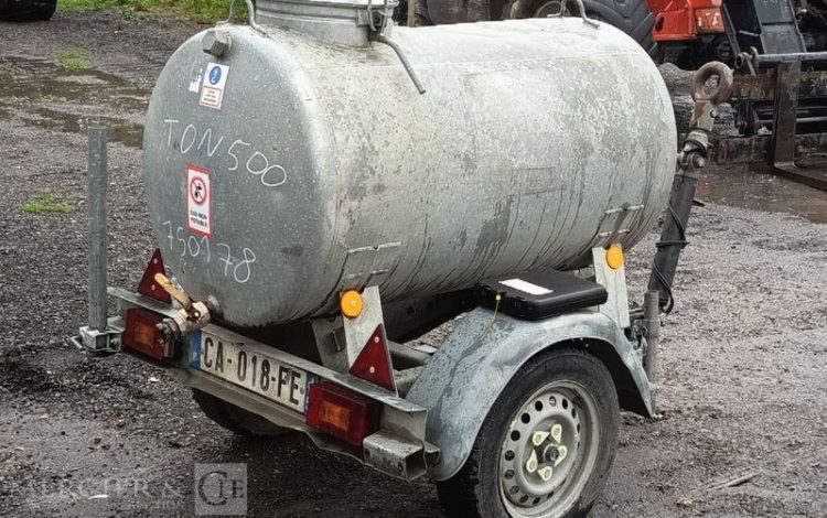 HUBIERE REMORQUE CITERNE 500L  CA-018-FE