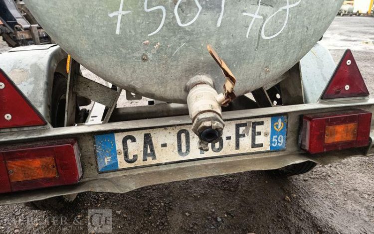 HUBIERE REMORQUE CITERNE 500L  CA-018-FE