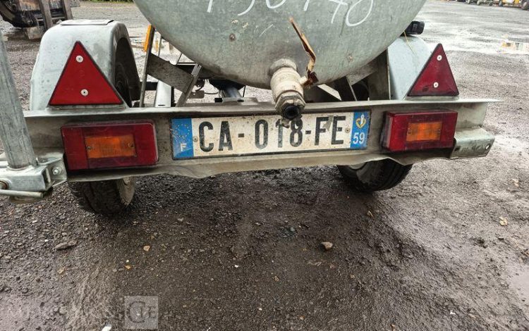 HUBIERE REMORQUE CITERNE 500L  CA-018-FE