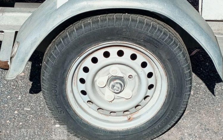 HUBIERE REMORQUE CITERNE 500L  CD-273-EH