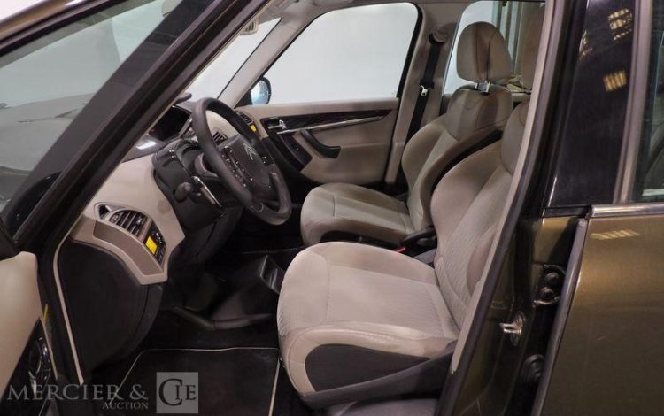 CITROEN GD C4 PICASSO 1,6 HDI 110CH ATTRACTION BMP BVA VERT CF-907-ST