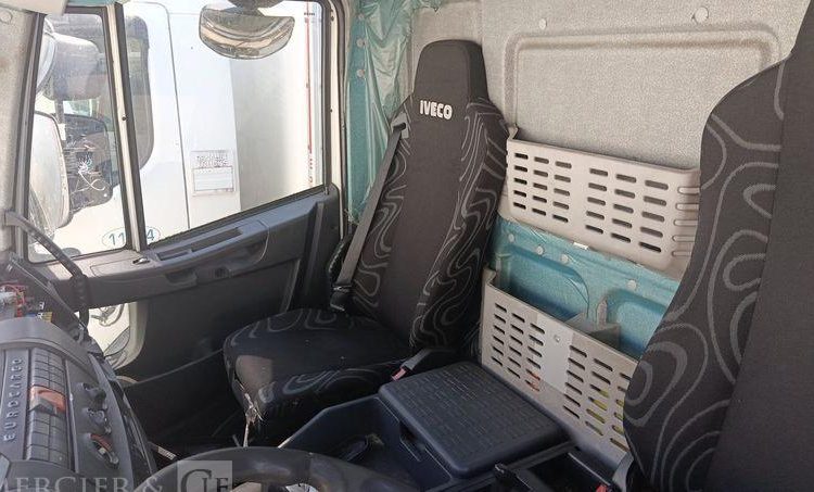 IVECO EUROCARGO 140 E 18 AVEC GROUPE FRIGO EN DESIGNATION – DIESEL – 146078 KMS BLANC CJ-993-DX