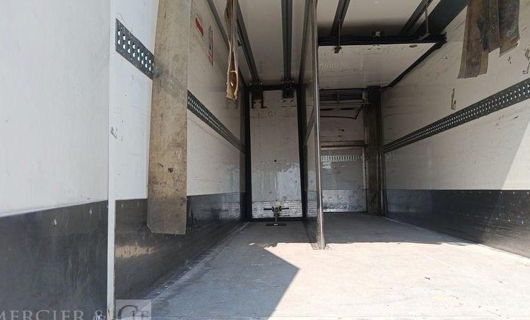 IVECO EUROCARGO 140 E 18 AVEC GROUPE FRIGO EN DESIGNATION – DIESEL – 146078 KMS BLANC CJ-993-DX