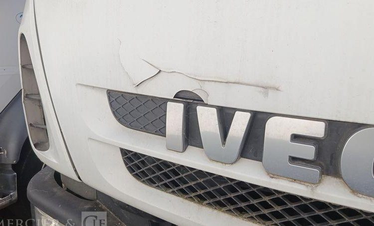 IVECO EUROCARGO 140 E 18 AVEC GROUPE FRIGO EN DESIGNATION – DIESEL – 146078 KMS BLANC CJ-993-DX