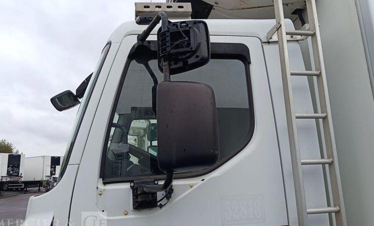 RENAULT PORTEUR 220 DXI AVEC GROUPE FROID CARRIER – DIESEL –  CL-246-HV