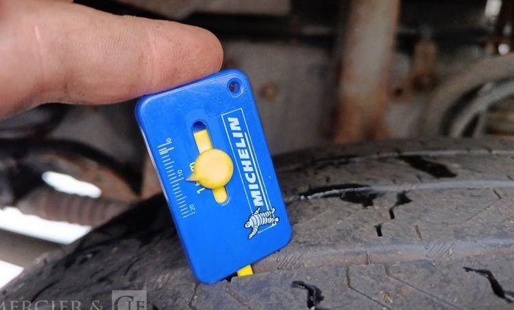RENAULT PORTEUR 220 DXI AVEC GROUPE FROID CARRIER – DIESEL –  CL-246-HV