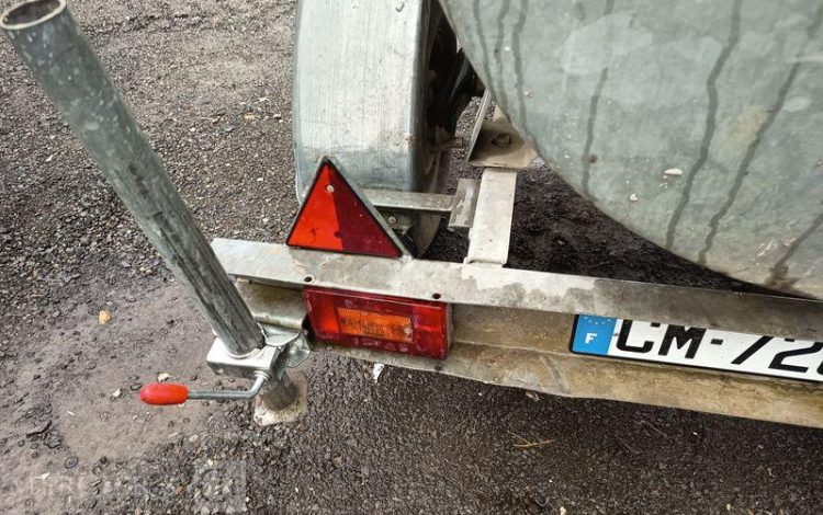 HUBIERE TONNE A EAU 100L  CM-720-EP