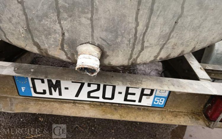 HUBIERE TONNE A EAU 100L  CM-720-EP