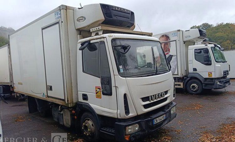 IVECO EUROCARGO 75E16 AVEC GROUPE FRIGO CARRIER EN DESIGNATION – DIESEL BLANC CN-144-HX