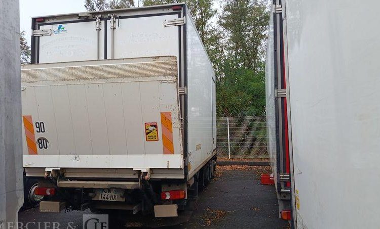 IVECO EUROCARGO 75E16 AVEC GROUPE FRIGO CARRIER EN DESIGNATION – DIESEL BLANC CN-144-HX