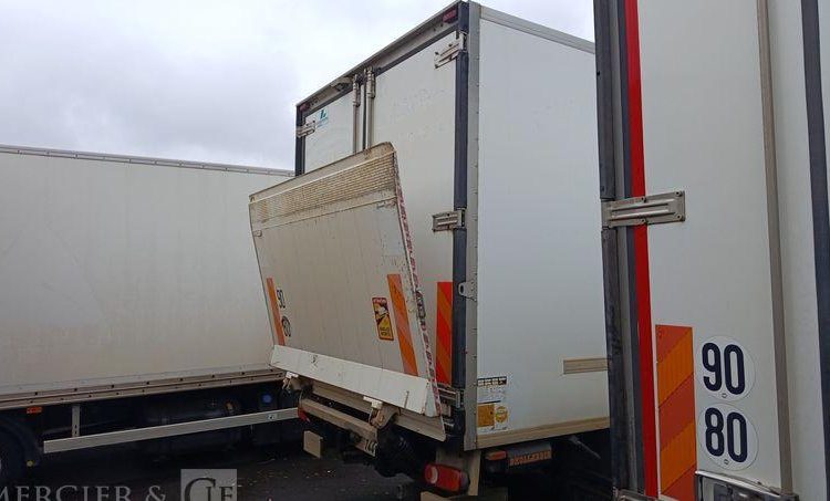IVECO EUROCARGO 75E16 AVEC GROUPE FRIGO CARRIER EN DESIGNATION – DIESEL BLANC CN-144-HX