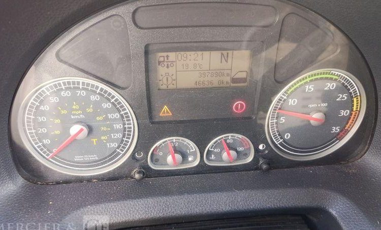 IVECO EUROCARGO 140E18 AVEC GROUPE FROID CARRIER EN DESIGNATION – DIESEL – 397890 KMS BLANC CQ-456-QP