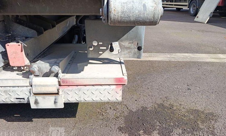 IVECO EUROCARGO 140E18 AVEC GROUPE FROID CARRIER EN DESIGNATION – DIESEL – 397890 KMS BLANC CQ-456-QP