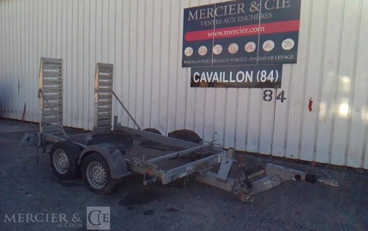 HUBIERE REMORQUE PORTE ENGIN 2T  CQ-854-PJ