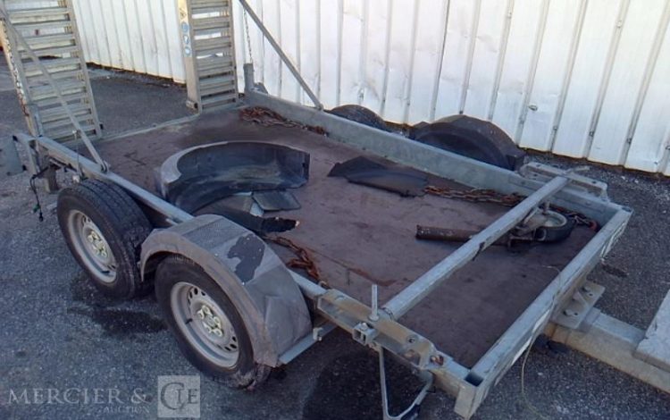 HUBIERE REMORQUE PORTE ENGIN 2T  CQ-854-PJ