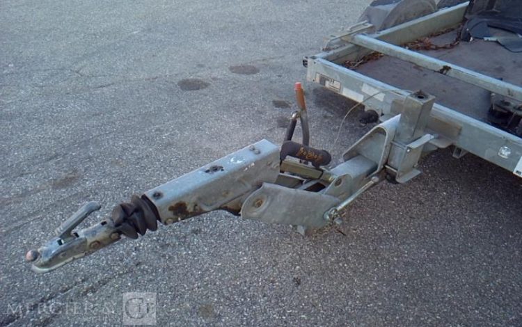 HUBIERE REMORQUE PORTE ENGIN 2T  CQ-854-PJ