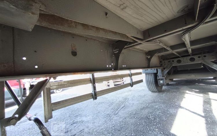 KRONE SEMI REMORQUE BACHEE 3 ESSIEUX – PTAC : 38 TONNES – ANNEE 2013  CS-563-LC