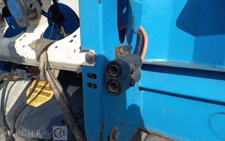 KRONE SEMI REMORQUE BACHEE 3 ESSIEUX – PTAC : 38 TONNES – ANNEE 2013  CS-563-LC