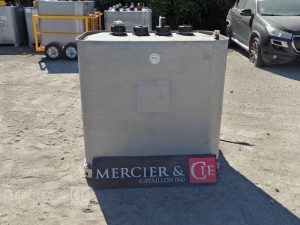 CUVE FUEL 700L FOURCHABLE  CUV010809