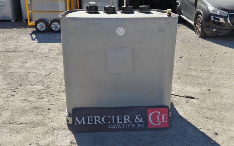 CUVE FUEL 700L FOURCHABLE  CUV010809