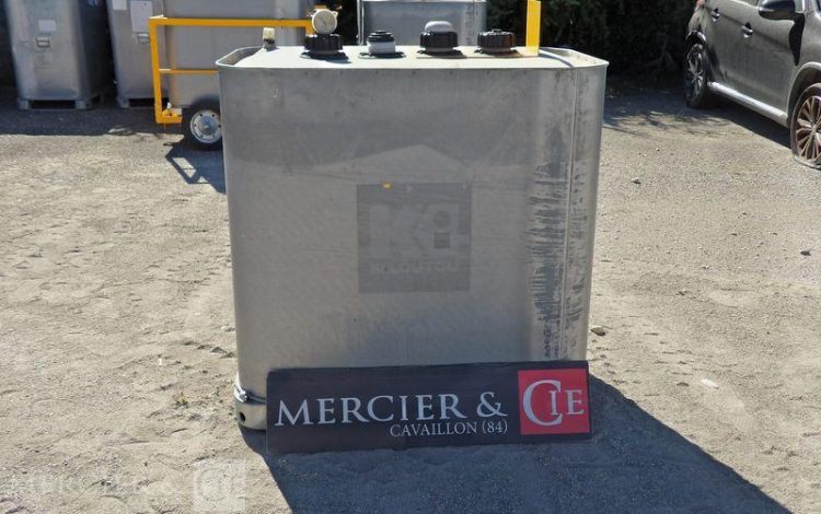 CUVE FUEL 700L FOURCHABLE  CUV010816