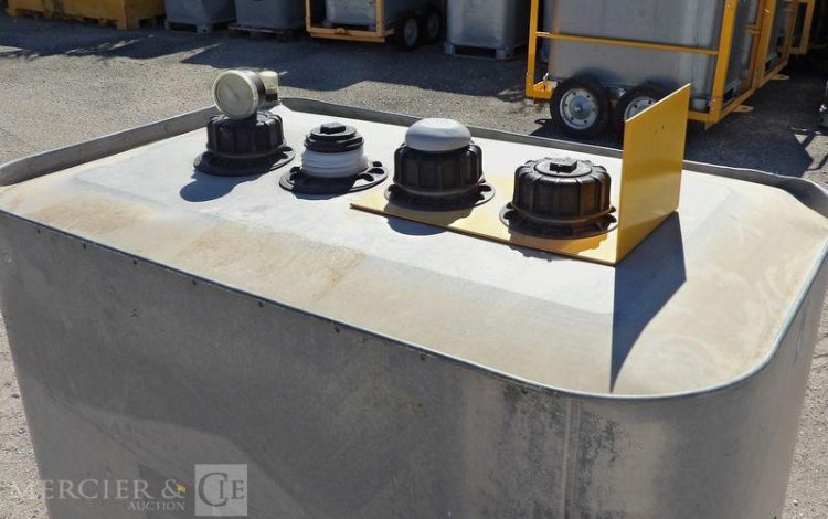 CUVE FUEL 700L FOURCHABLE  CUV010816
