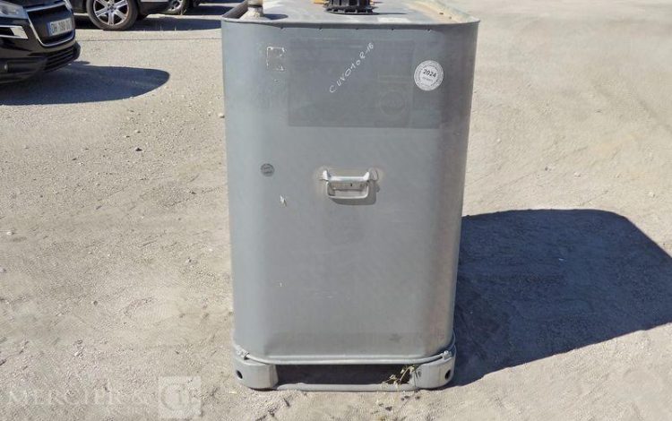 CUVE FUEL 700L FOURCHABLE  CUV010816