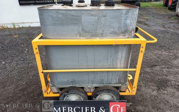 2 CUVE FUEL 700L CHARIOT ROULANT  CUV011010