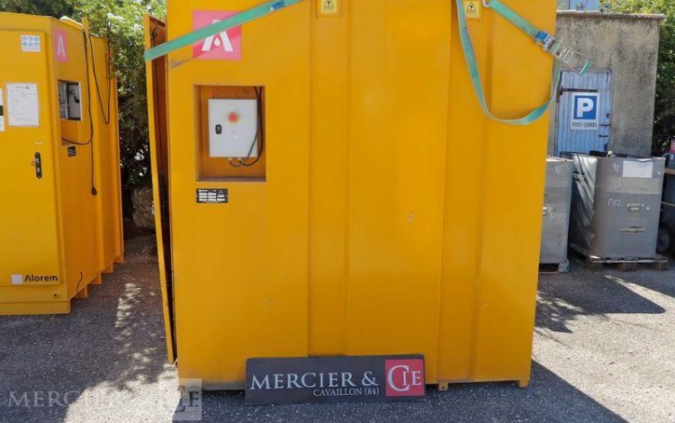 ALOREM CUVE CARBURANT ECE22 AN2018 AVEC POMPE DE DISTRIBUTION  CUVE010049
