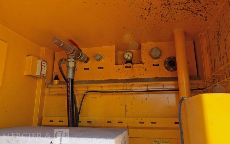 ALOREM CUVE CARBURANT ECE22 AN2018 AVEC POMPE DE DISTRIBUTION  CUVE010049