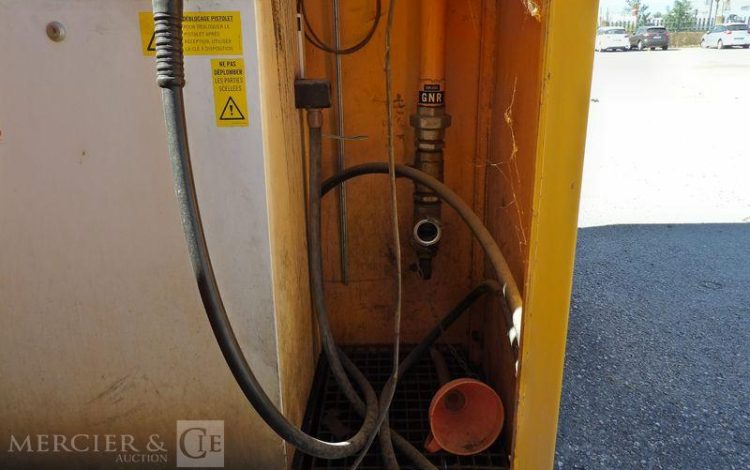 ALOREM CUVE CARBURANT ECE22 AN2018 AVEC POMPE DE DISTRIBUTION  CUVE010049