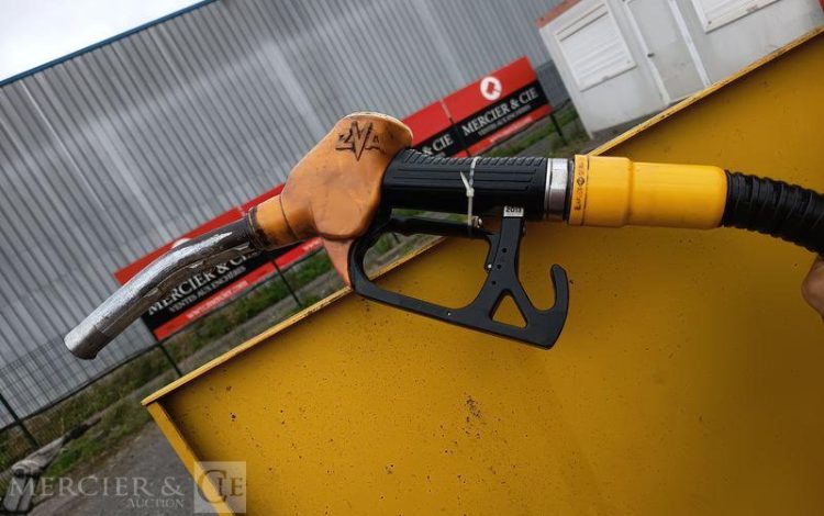 CUVE CARBURANT  CUVV010023