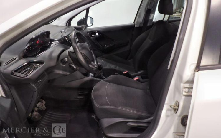 PEUGEOT 208 AFF PACK CD CLIM  CV-715-MH