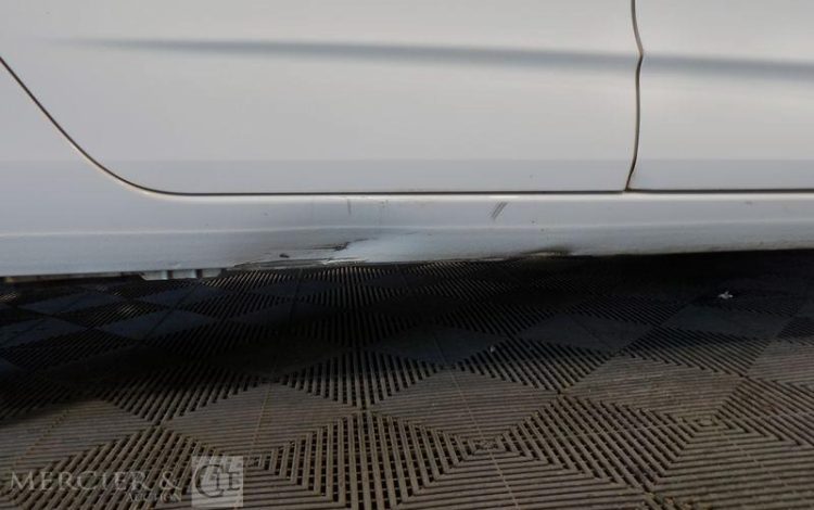 CITROEN C4 1.6 E-HDI 115CH MILLENIUM BLANC CW-625-ZE