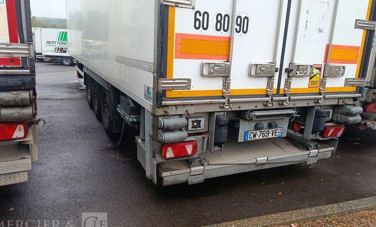 FRUEHAUF SEMI REMORQUE FRIGORIFIQUE EN DESIGNATION PTAC : 38 TONNES- DIESEL  CW-769-VE