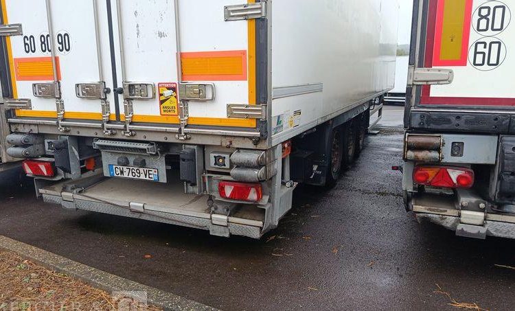 FRUEHAUF SEMI REMORQUE FRIGORIFIQUE EN DESIGNATION PTAC : 38 TONNES- DIESEL  CW-769-VE